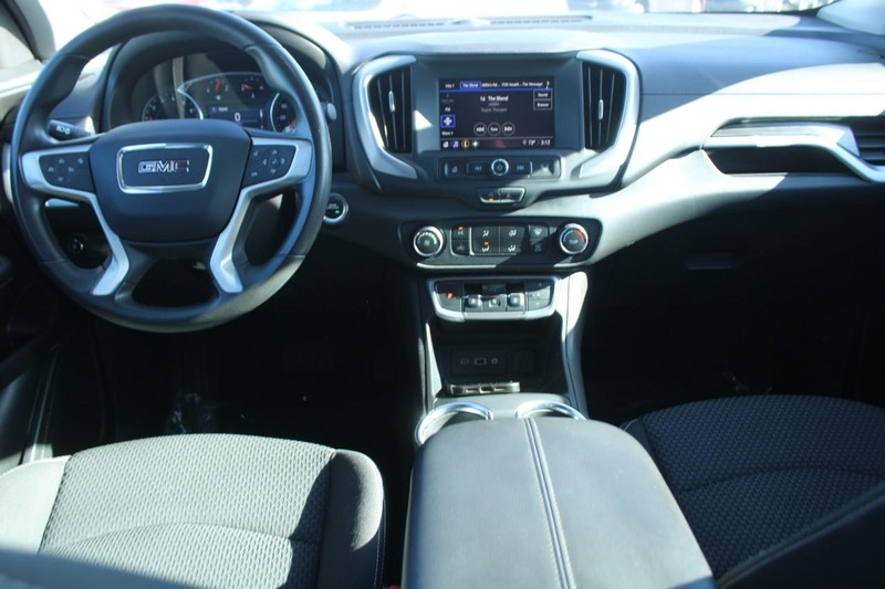 GMC Terrain Vehicle Image 13