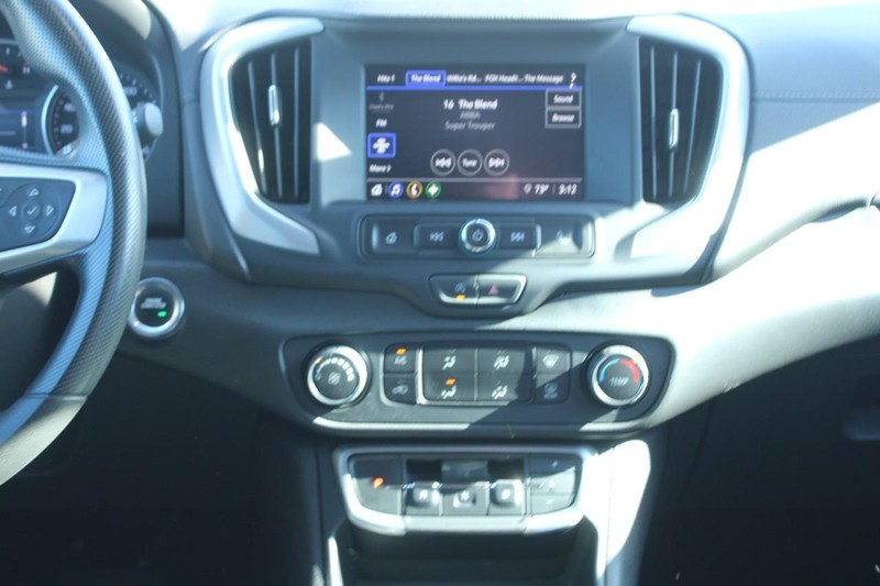 GMC Terrain Vehicle Image 15