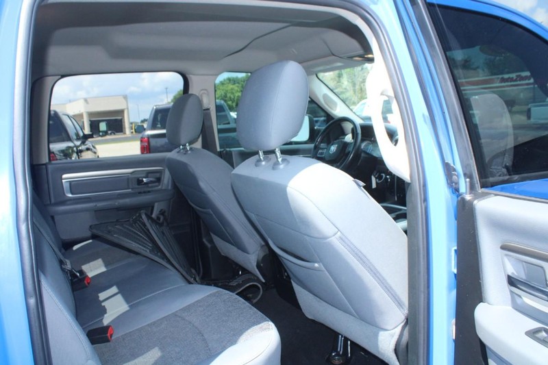 Ram 1500 Vehicle Image 12