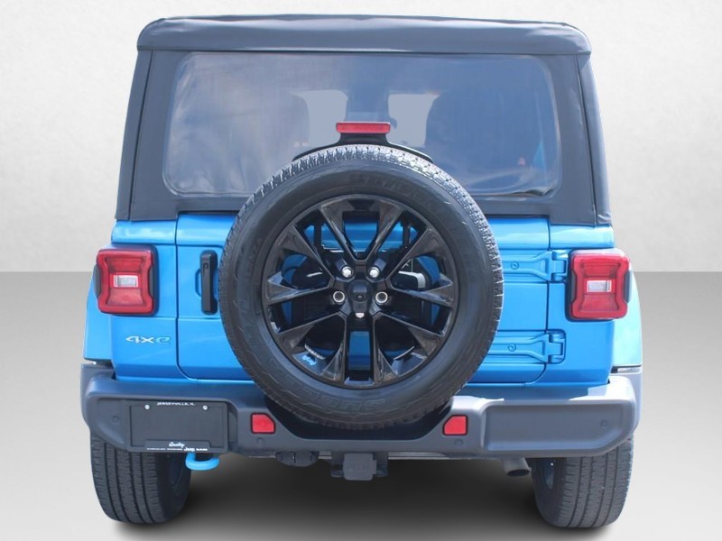 Jeep Wrangler 4xe Vehicle Image 04