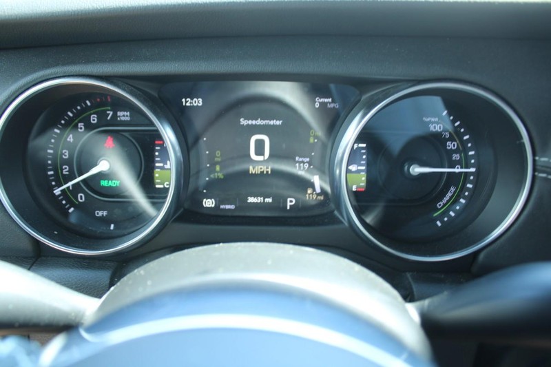 Jeep Wrangler 4xe Vehicle Image 18