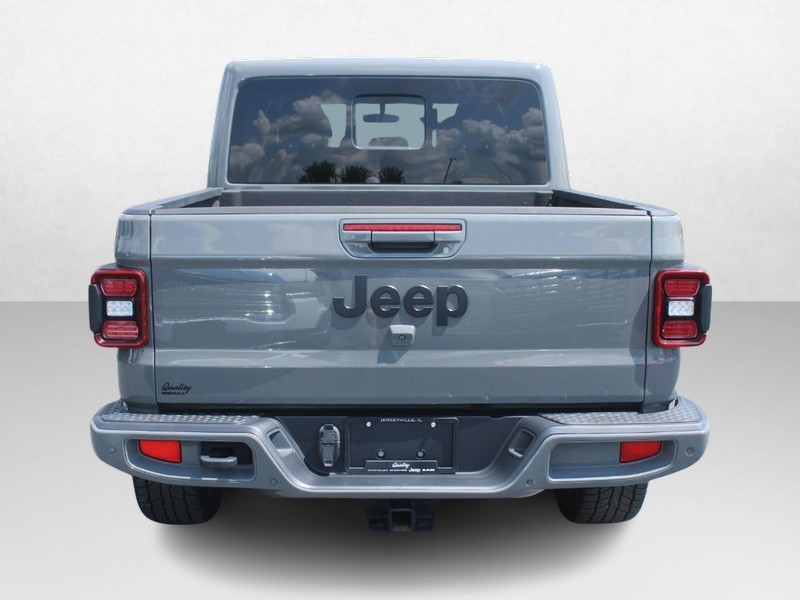 Jeep Gladiator Vehicle Image 04
