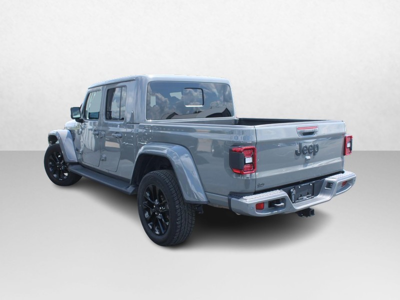 Jeep Gladiator Vehicle Image 05