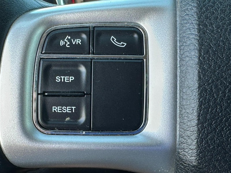 Dodge Grand Caravan Vehicle Image 18