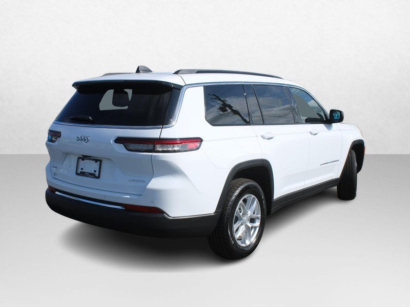 Jeep Grand Cherokee L Vehicle Image 03