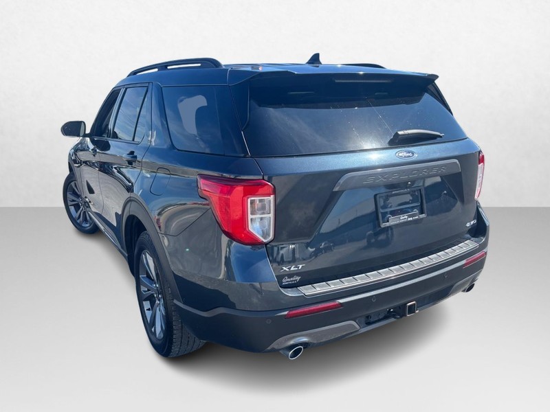 Ford Explorer Vehicle Image 05