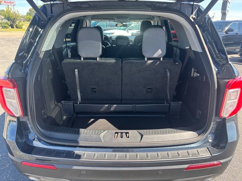 Ford Explorer Vehicle Image 08
