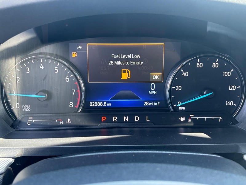 Ford Explorer Vehicle Image 18