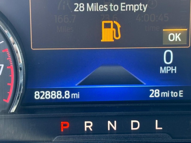 Ford Explorer Vehicle Image 19