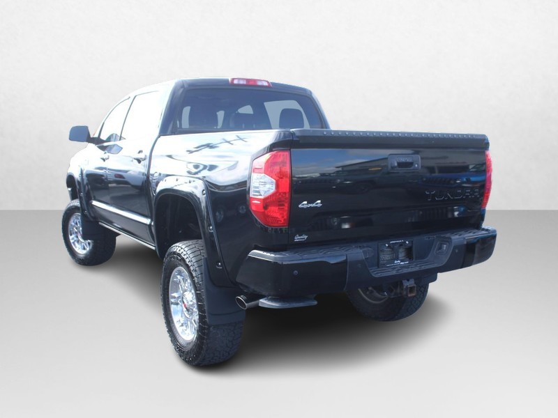 Toyota Tundra 4WD Vehicle Image 05