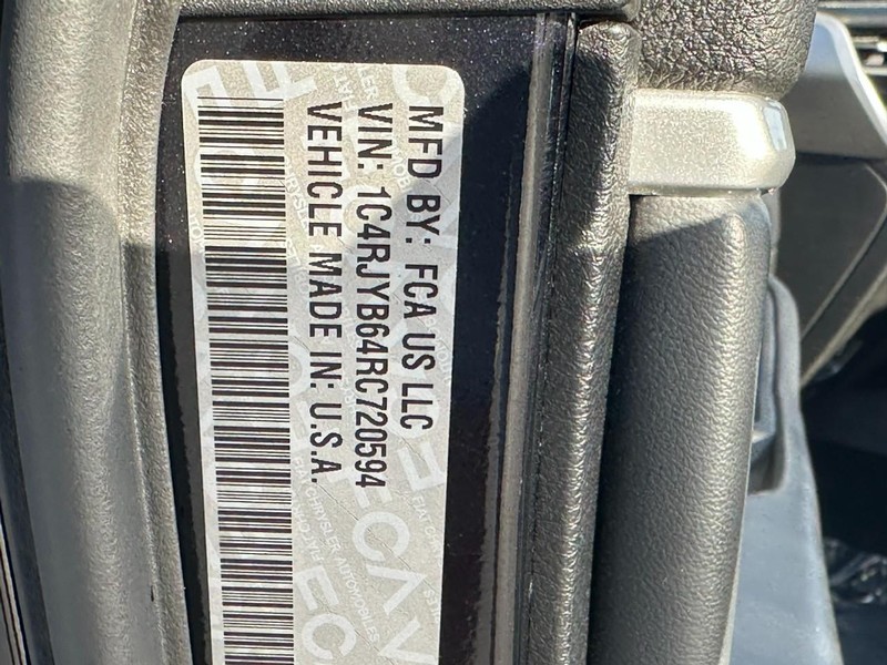 Jeep Grand Cherokee 4xe Vehicle Image 20