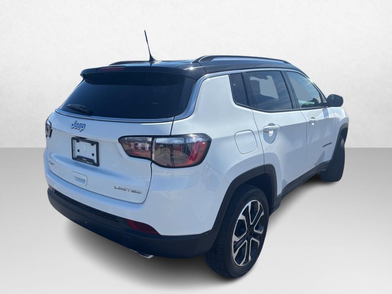 Jeep Compass Vehicle Image 03