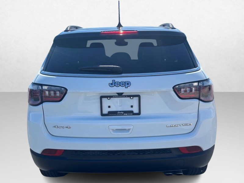 Jeep Compass Vehicle Image 04