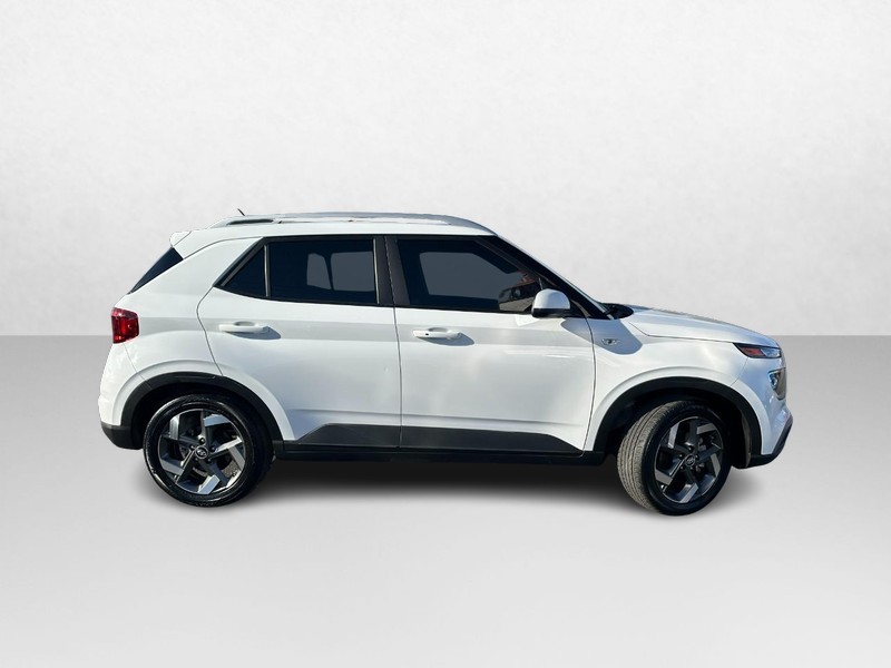 Hyundai Venue Vehicle Image 02