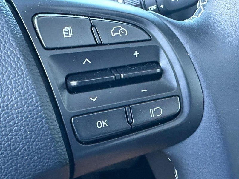 Hyundai Venue Vehicle Image 19