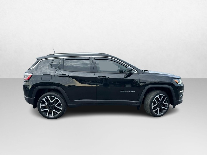 Jeep Compass Vehicle Image 02