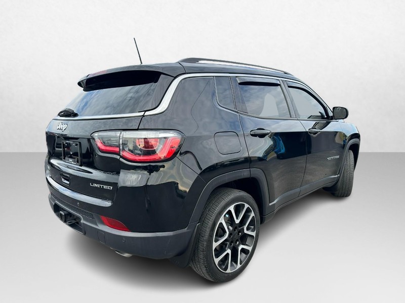 Jeep Compass Vehicle Image 03