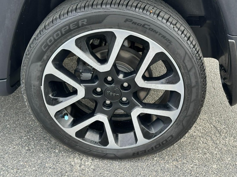 Jeep Compass Vehicle Image 06