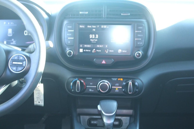 Kia Soul Vehicle Image 14