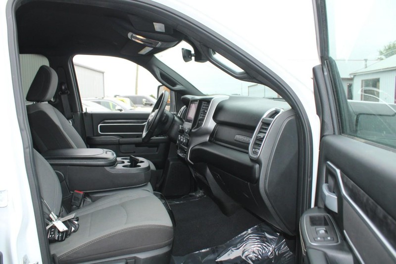 Ram 2500 Vehicle Image 11