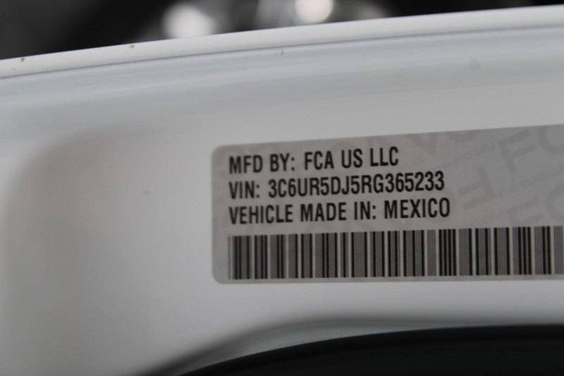 Ram 2500 Vehicle Image 17