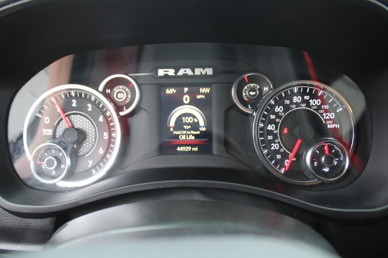 Ram 2500 Vehicle Image 18