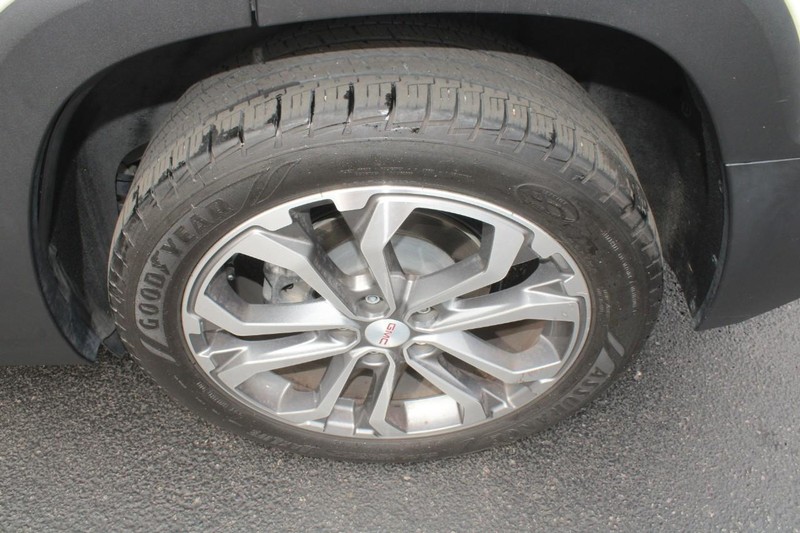 GMC Terrain Vehicle Image 07