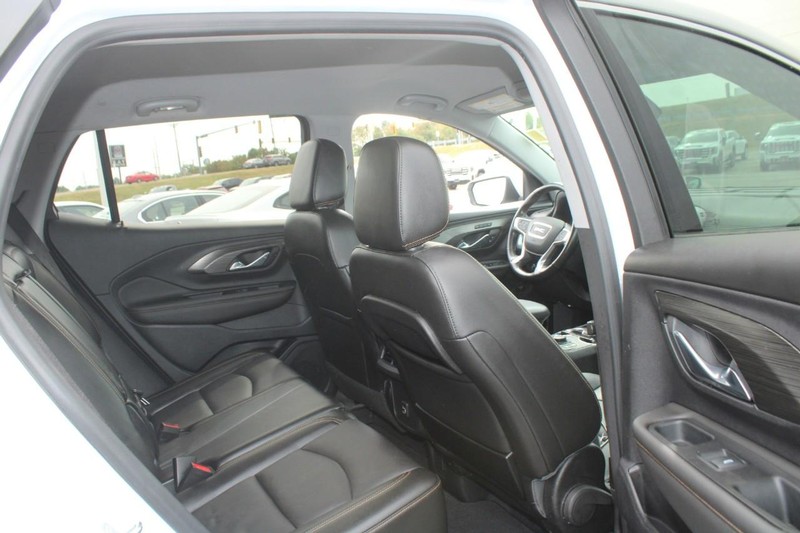 GMC Terrain Vehicle Image 12