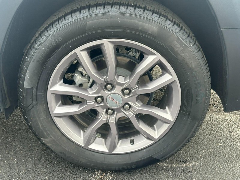 GMC Terrain Vehicle Image 06