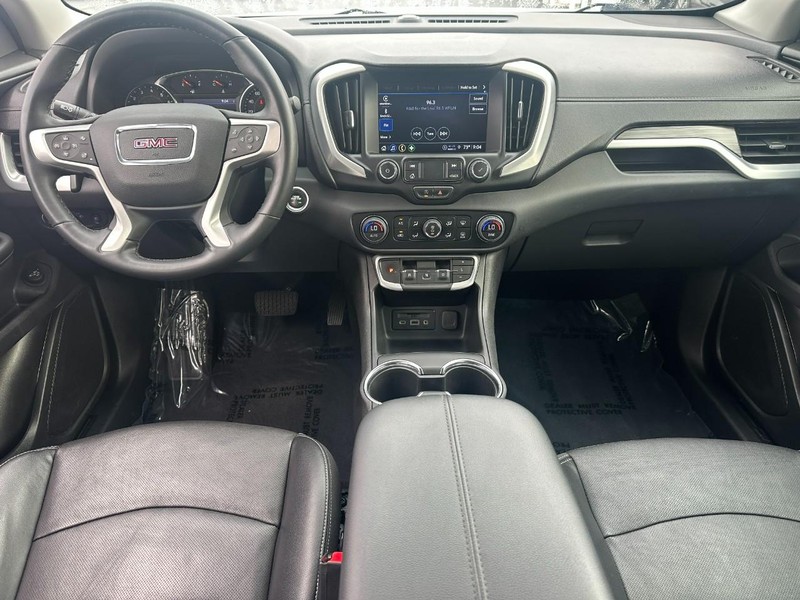 GMC Terrain Vehicle Image 11