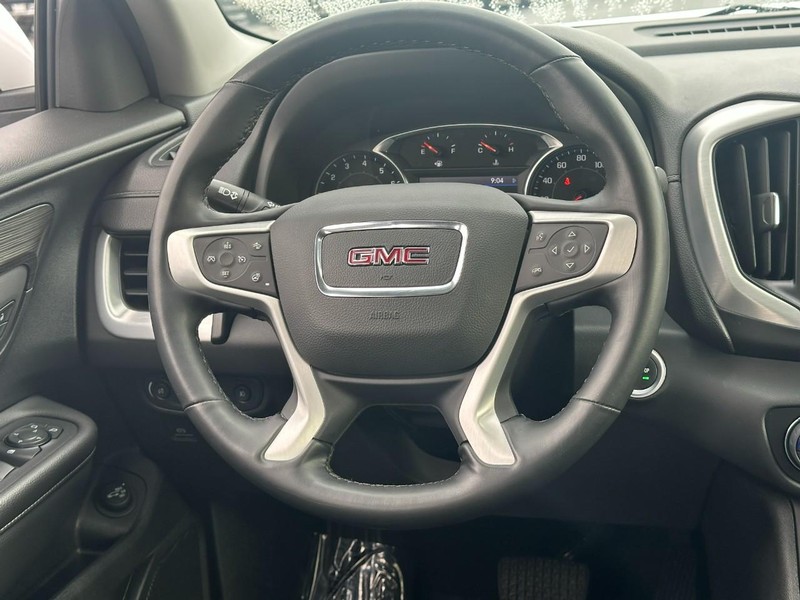 GMC Terrain Vehicle Image 12