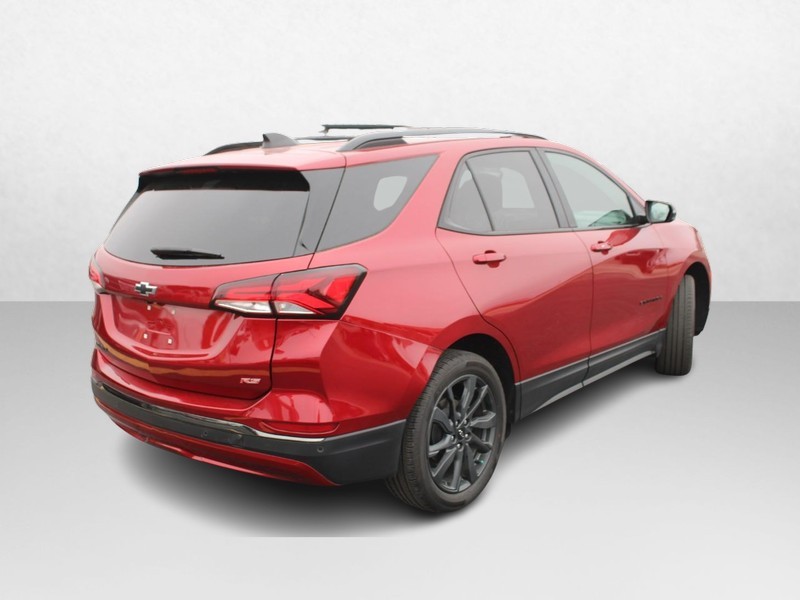 Chevrolet Equinox Vehicle Image 03