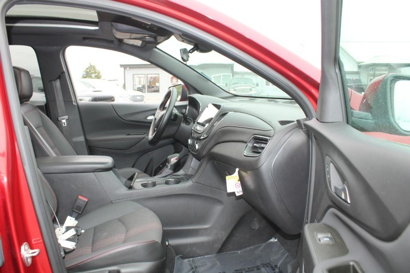 Chevrolet Equinox Vehicle Image 11