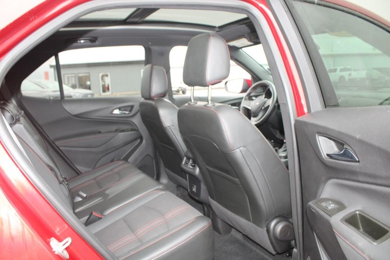 Chevrolet Equinox Vehicle Image 12