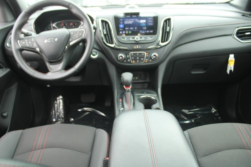 Chevrolet Equinox Vehicle Image 13