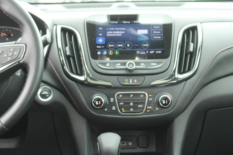 Chevrolet Equinox Vehicle Image 15