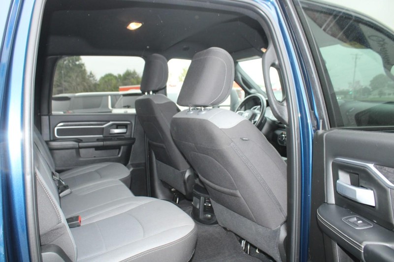 Ram 2500 Vehicle Image 12