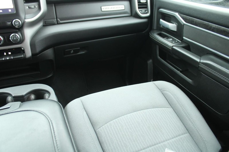 Ram 2500 Vehicle Image 16