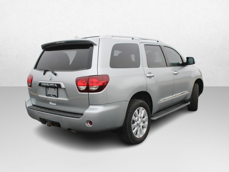 Toyota Sequoia Vehicle Image 03