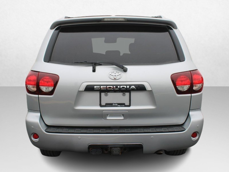Toyota Sequoia Vehicle Image 04