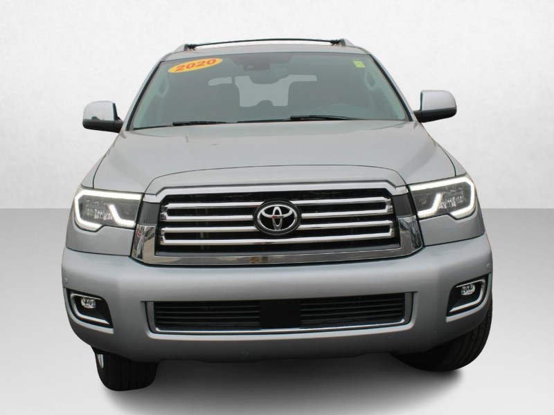 Toyota Sequoia Vehicle Image 10