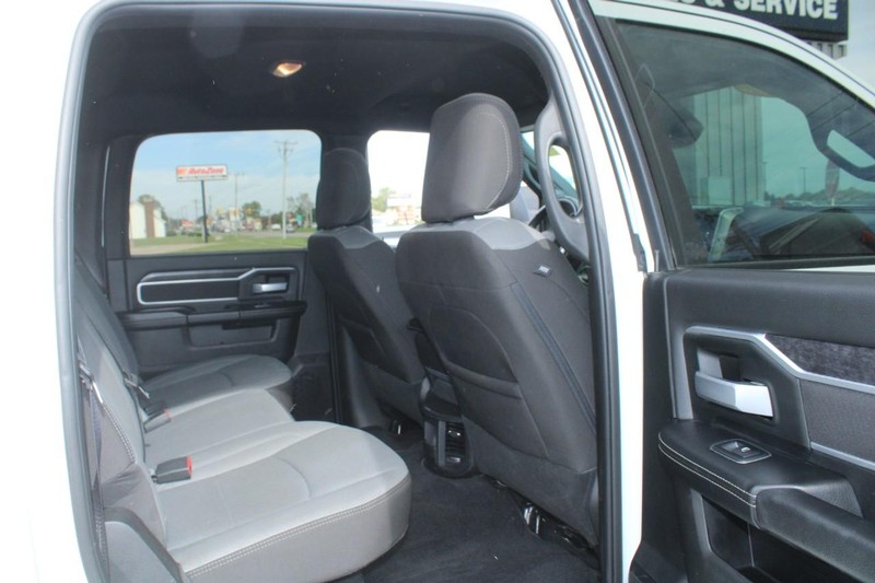 Ram 2500 Vehicle Image 12