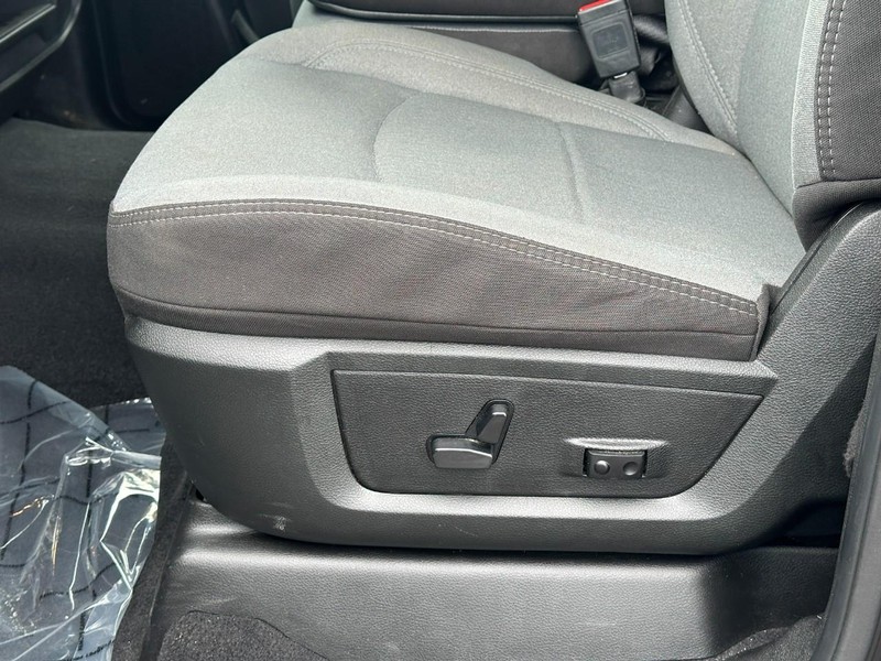 Ram 2500 Vehicle Image 16