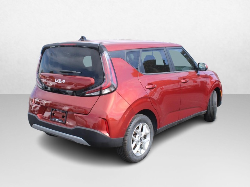 Kia Soul Vehicle Image 03