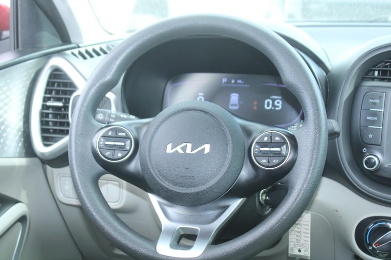 Kia Soul Vehicle Image 14