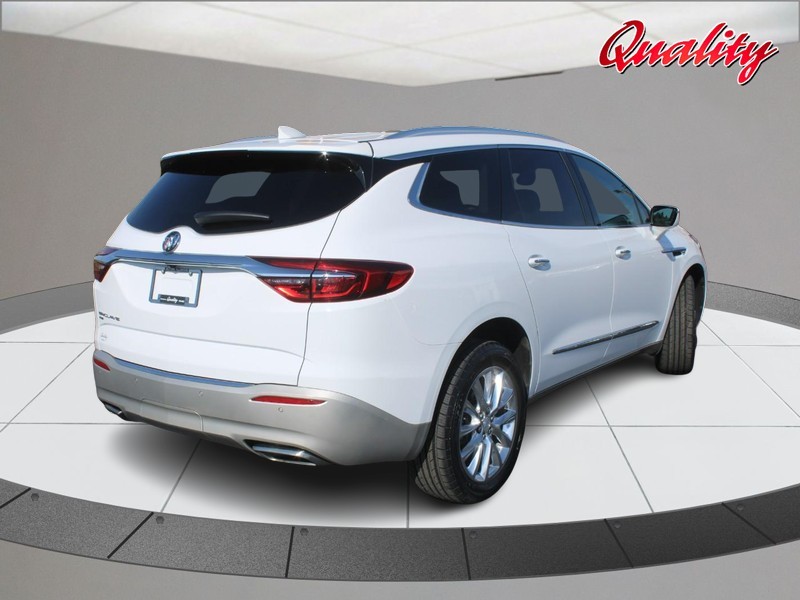 Buick Enclave Vehicle Image 03