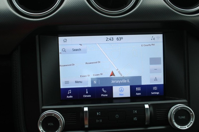 Ford Mustang Vehicle Full-screen Gallery Image 17