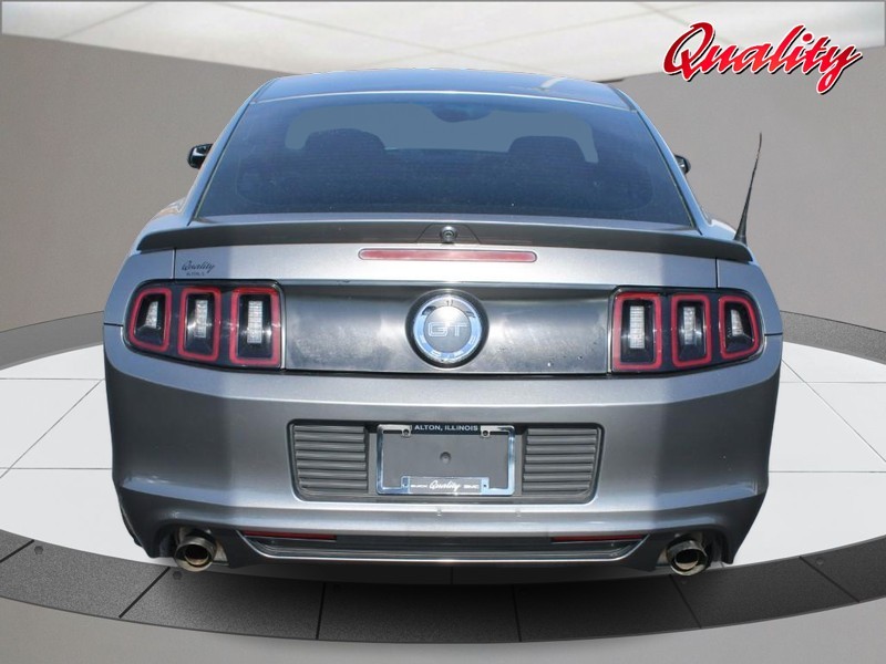 Ford Mustang Vehicle Image 04
