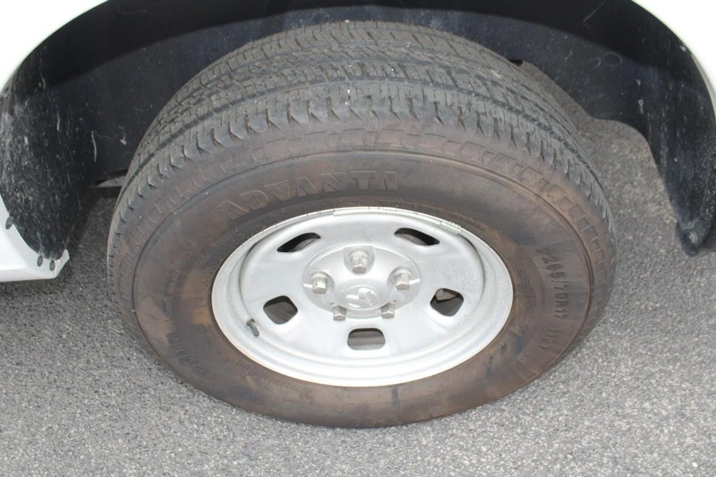 Ram 1500 Classic Vehicle Image 07