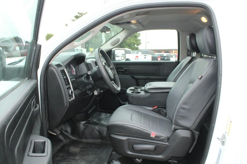 Ram 1500 Classic Vehicle Image 08